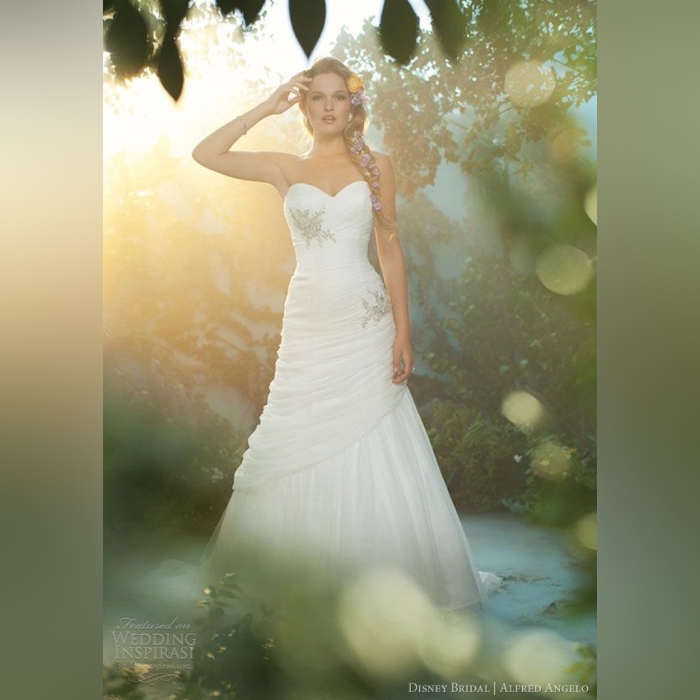 nwt👰🏼 Wedding Dress ✨ Disney Princess Collection by Alfred Angelo RAPUNZEL